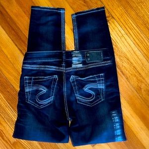 Silver Tuesday Mid-Skinny Jeans (see measurements)